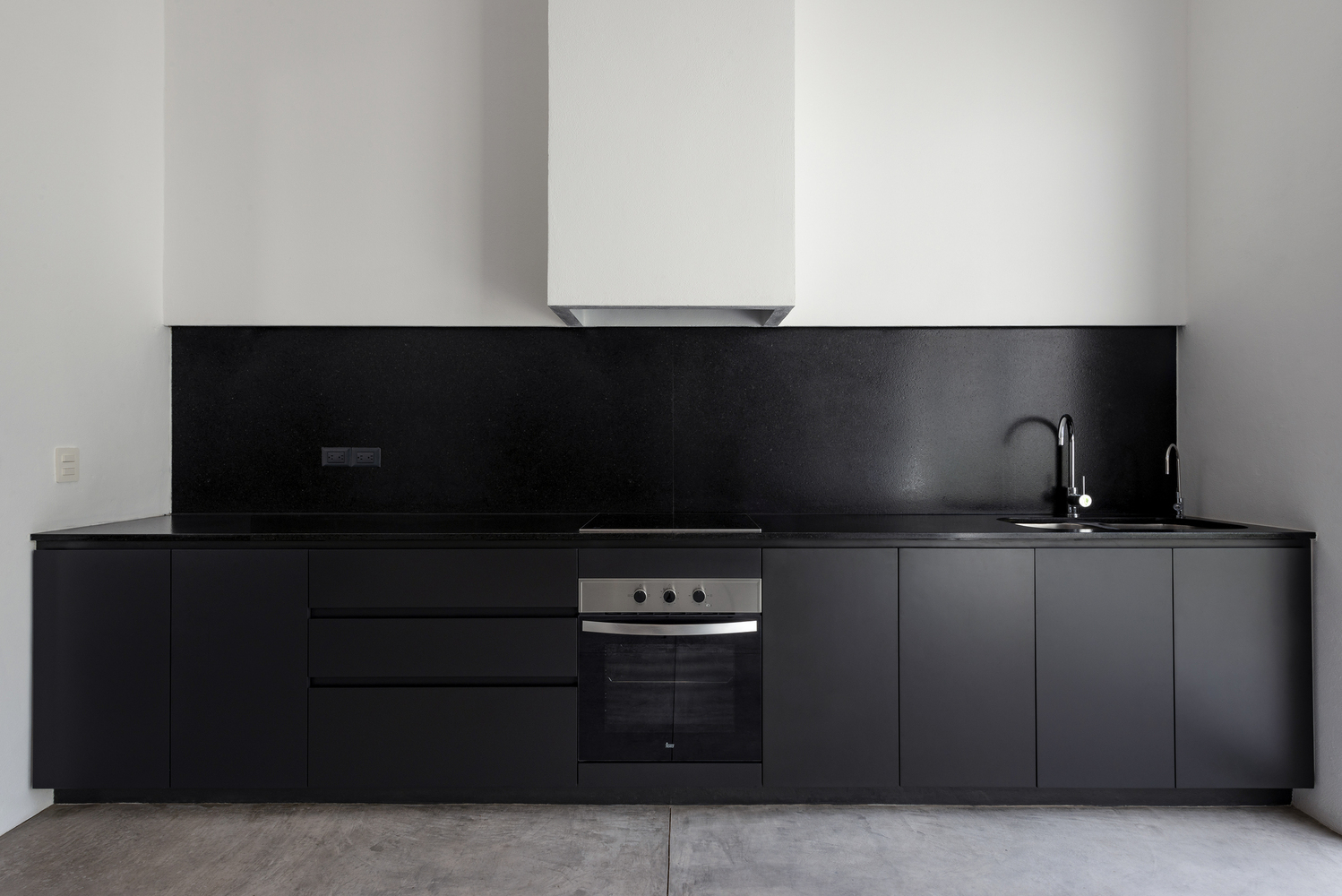 1631345018487856.jpg 01_Pulls__72nd_Street.jpg