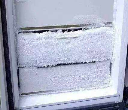 冰箱內(nèi)結(jié)冰怎么辦?冰箱結(jié)冰解決方法看這里!